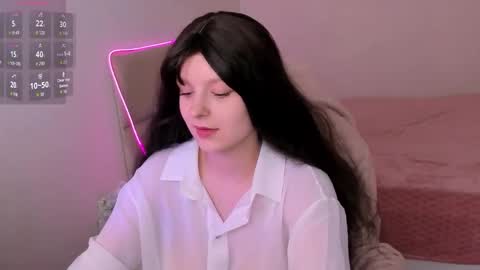 Snapshot of aishaaysitt chatting on 7, 10, 2025 Aisha online show from 7, 10, 2025