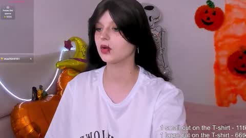 Snapshot of aishaaysitt chatting on 27, 10, 2025 Aisha online show from 27, 10, 2025