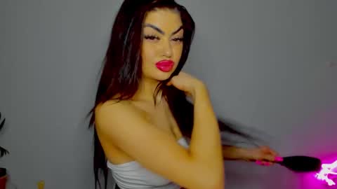 Snapshot of aishahottie chatting on 12, 12, 2024 aishamissx online show from 12, 12, 2024
