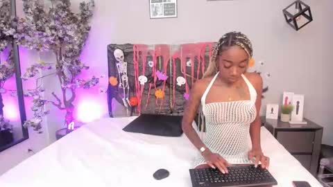 Snapshot of aishalehmann chatting on 15, 10, 2025 aishalehmann online show from 15, 10, 2025