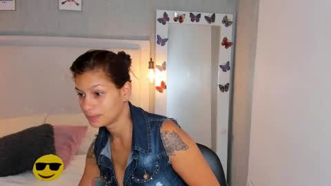 Snapshot of aishawild chatting on 22, 2, 2025 aishawild online show from 22, 2, 2025