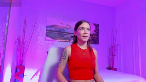 Snapshot of aitana_baker_ chatting on 3, 10, 2025 little aitana online show from 3, 10, 2025