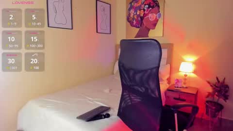 Snapshot of aitana_brown chatting on 14, 12, 2024 Aitana Brown online show from 14, 12, 2024