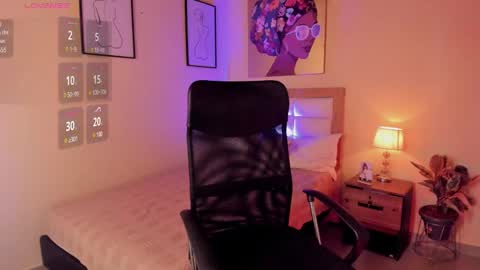 Snapshot of aitana_brown chatting on 22, 12, 2024 Aitana Brown online show from 22, 12, 2024