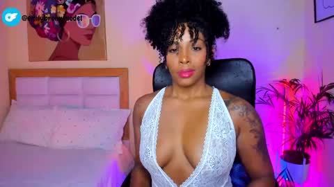 Aitana Brown online show from 19, 5, 2026
