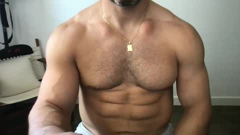 Aitor bigcock online show from 1, 5, 2026