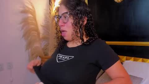 Snapshot of aixa_15 chatting on 31, 10, 2025 Aixa Burgos online show from 31, 10, 2025