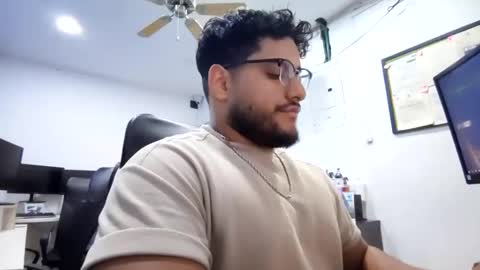 Esteban online show from 1, 11, 2025