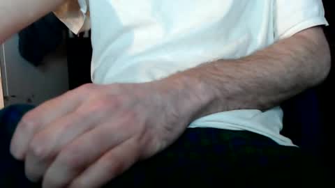 Snapshot of ajl080 chatting on 1, 3, 2025 aj online show from 1, 3, 2025