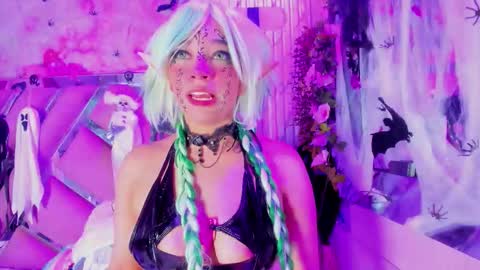 Snapshot of akane_hikari_ chatting on 7, 11, 2025 akane hikari online show from 7, 11, 2025