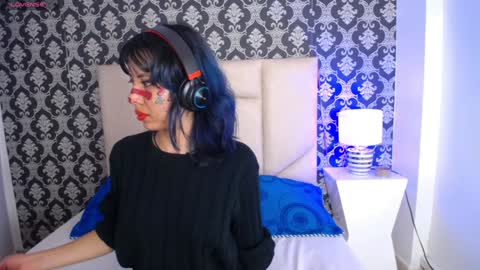 A K A N E  U W U online show from 1, 12, 2024