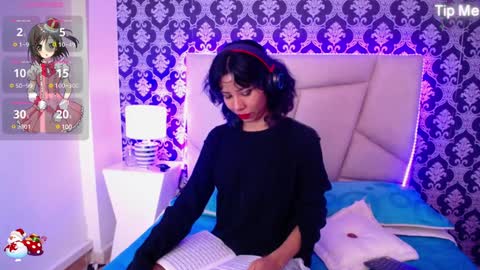 A K A N E  U W U online show from 8, 12, 2024