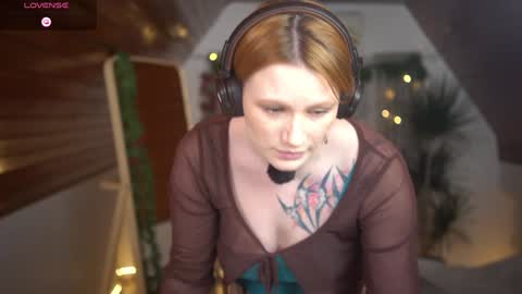 Snapshot of akaneiro_demon chatting on 19, 12, 2024 Akaneiro online show from 19, 12, 2024