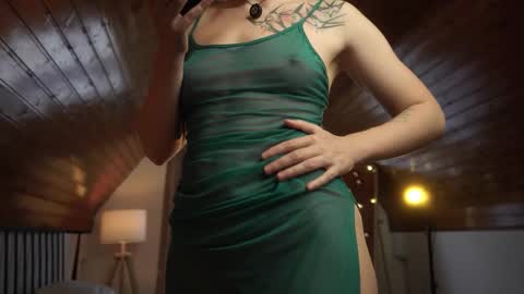 Snapshot of akaneiro_demon chatting on 16, 9, 2025 Akaneiro online show from 16, 9, 2025