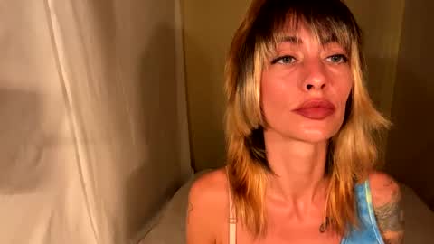 Snapshot of akashacum chatting on 3, 10, 2025 Akasha Cum online show from 3, 10, 2025