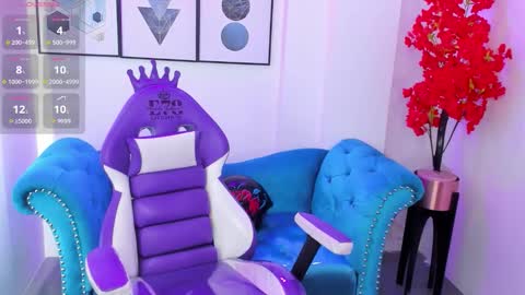 Snapshot of akaza_hakuji_ chatting on 22, 10, 2025 Azaka online show from 22, 10, 2025