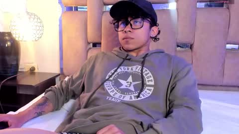 akazaboy online show from 23, 2, 2026