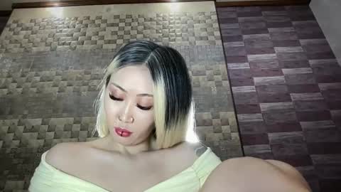 Snapshot of akemi_jp chatting on 5, 4, 2026 Akemi online show from 5, 4, 2026