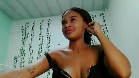 akemy_saunderz online show from 23, 7, 2026