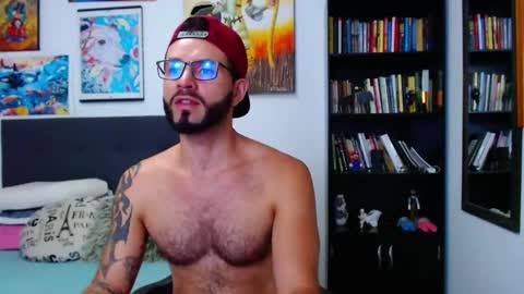 akiles online show from 3, 2, 2025