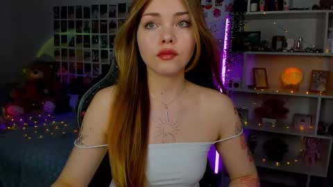 Snapshot of akirakatsu chatting on 28, 10, 2025 Akira online show from 28, 10, 2025