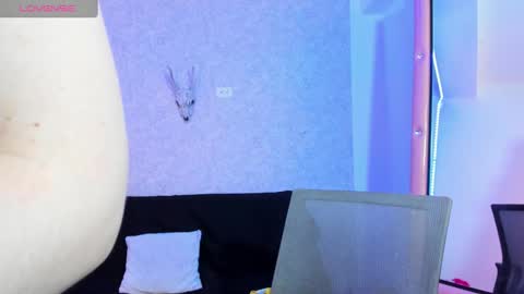 Snapshot of akiranatasha chatting on 12, 12, 2024 Alice online show from 12, 12, 2024