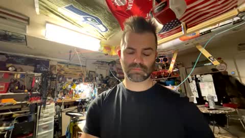 Snapshot of akwildboy88 chatting on 19, 9, 2025 AkManBear online show from 19, 9, 2025