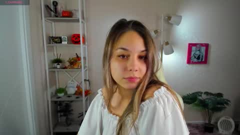 Snapshot of al1ice_moures chatting on 22, 11, 2025 Al1ice online show from 22, 11, 2025