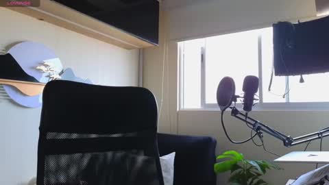 Snapshot of al_miko chatting on 26, 1, 2025 Al Fox  Miko Fortuni  online show from 26, 1, 2025
