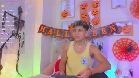 Snapshot of al_miko chatting on 27, 10, 2025 Al Fox  Miko Fortuni  online show from 27, 10, 2025