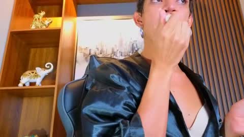 Alahia Rodriguez online show from 15, 5, 2026