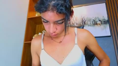 Alahia Rodriguez online show from 24, 5, 2026