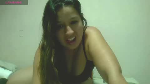 Snapshot of alahia_fox chatting on 10, 12, 2024 alahia online show from 10, 12, 2024