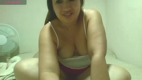 Snapshot of alahia_fox chatting on 29, 12, 2024 alahia online show from 29, 12, 2024