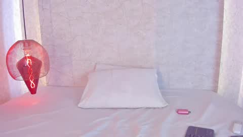 Snapshot of alahia_rosse chatting on 3, 10, 2025 Alahia online show from 3, 10, 2025