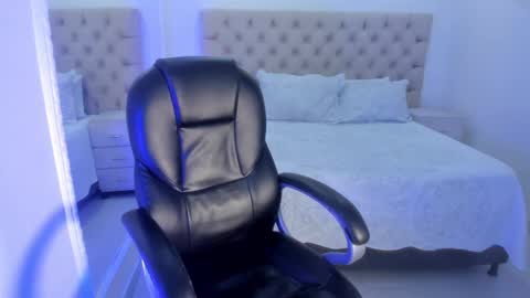 Alahia online show from 17, 2, 2025