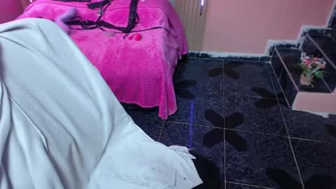 alaia_blue1 online show from 19, 5, 2026