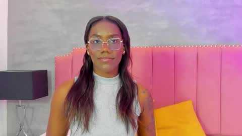 alaia_colins online show from 8, 11, 2025