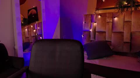  Alaia  online show from 13, 10, 2025