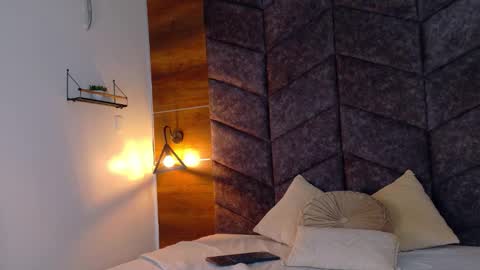  Alaia  online show from 2, 2, 2026