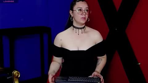 Alaiia    online show from 26, 11, 2025