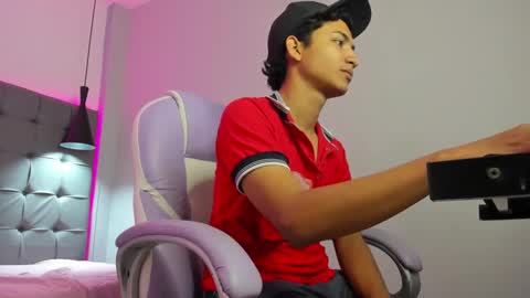 Snapshot of alamgrey_ chatting on 30, 9, 2025 Alam online show from 30, 9, 2025