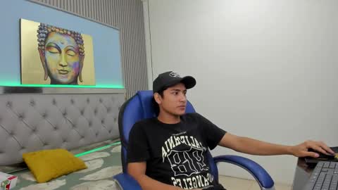 Snapshot of alamgrey_ chatting on 21, 10, 2025 Alam online show from 21, 10, 2025