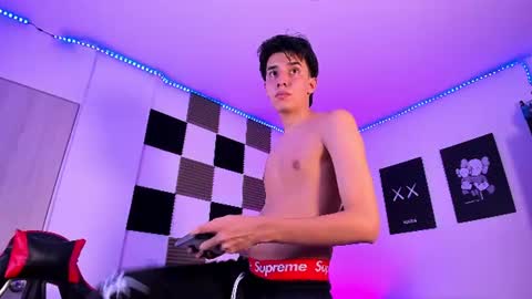 Snapshot of alan_boy01 chatting on 26, 6, 2026 Alan Boy online show from 26, 6, 2026