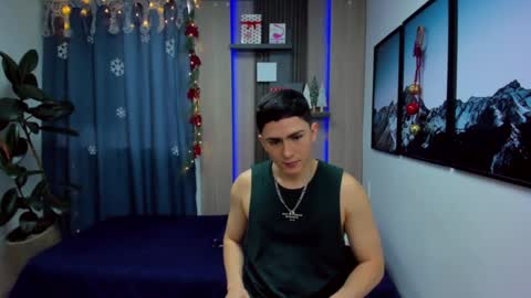 Alan  Kevin can we reach 100 thumbs up please guys  online show from 29, 12, 2024