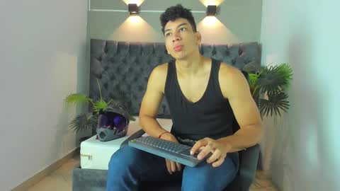 Snapshot of alan_redinger chatting on 16, 9, 2025 Alan online show from 16, 9, 2025