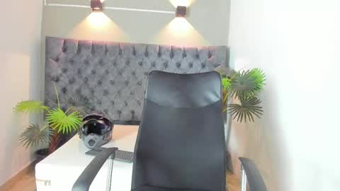 Snapshot of alan_redinger chatting on 20, 9, 2025 Alan online show from 20, 9, 2025