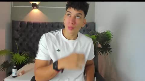 Snapshot of alan_redinger chatting on 29, 9, 2025 Alan online show from 29, 9, 2025