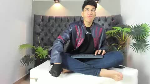 Snapshot of alan_redinger chatting on 5, 10, 2025 Alan online show from 5, 10, 2025