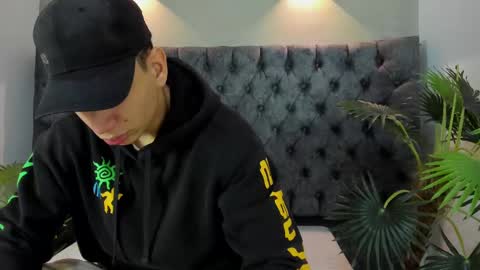 Snapshot of alan_redinger chatting on 22, 10, 2025 Alan online show from 22, 10, 2025